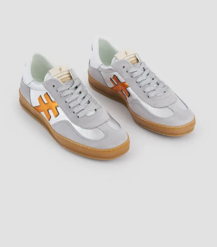 ANOTHER TREND - [A032M338 Tortola] Grey & Burnt Orange Suede Trainer