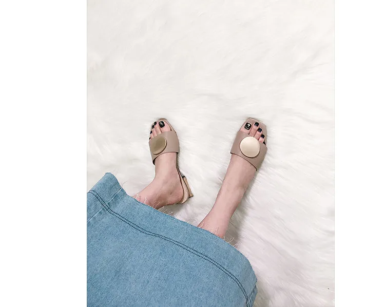 BOOPDO DESIGN BLOCK HEELED SANDALS WITH STUD DETAIL