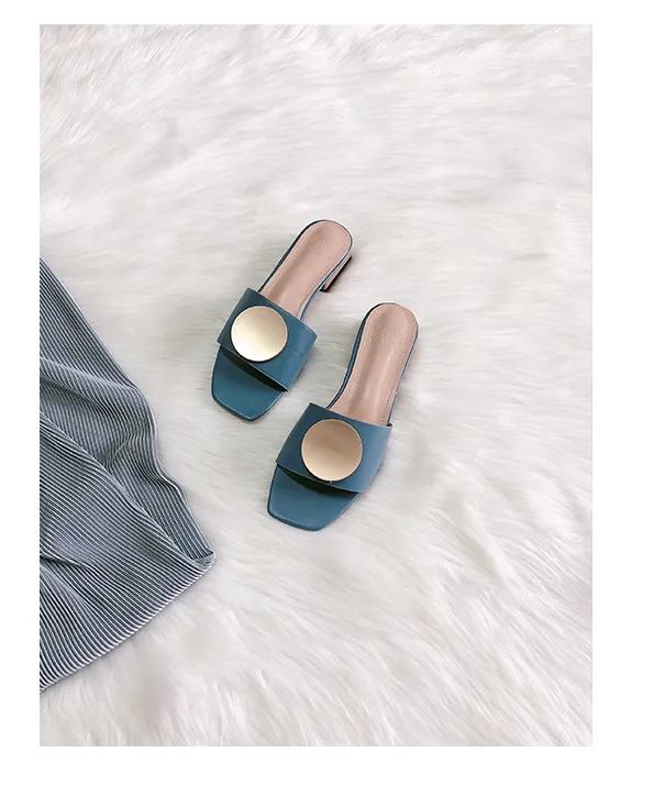 BOOPDO DESIGN BLOCK HEELED SANDALS WITH STUD DETAIL