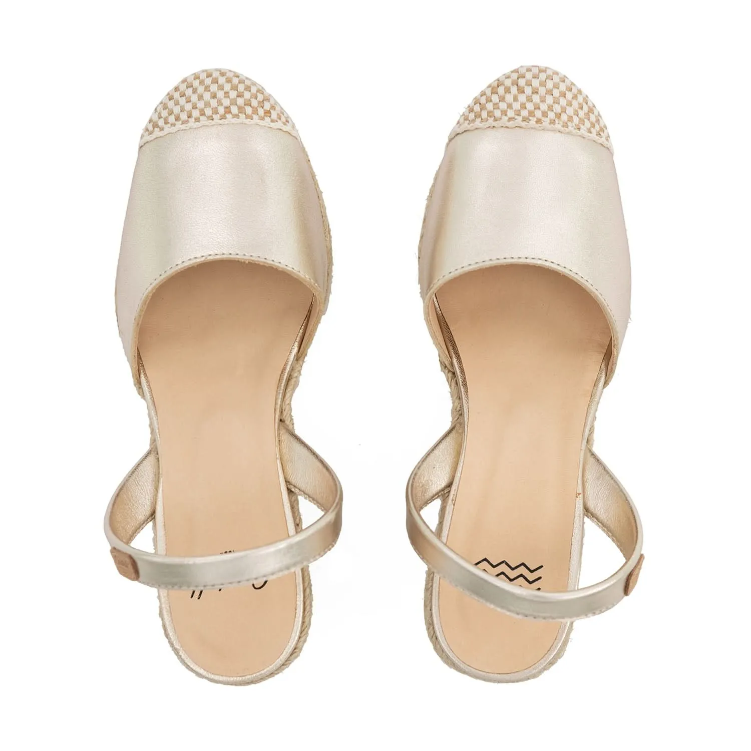 Frida Montada 1924 Metallic 5C: Sleek Closed Toe Leather Espadrille