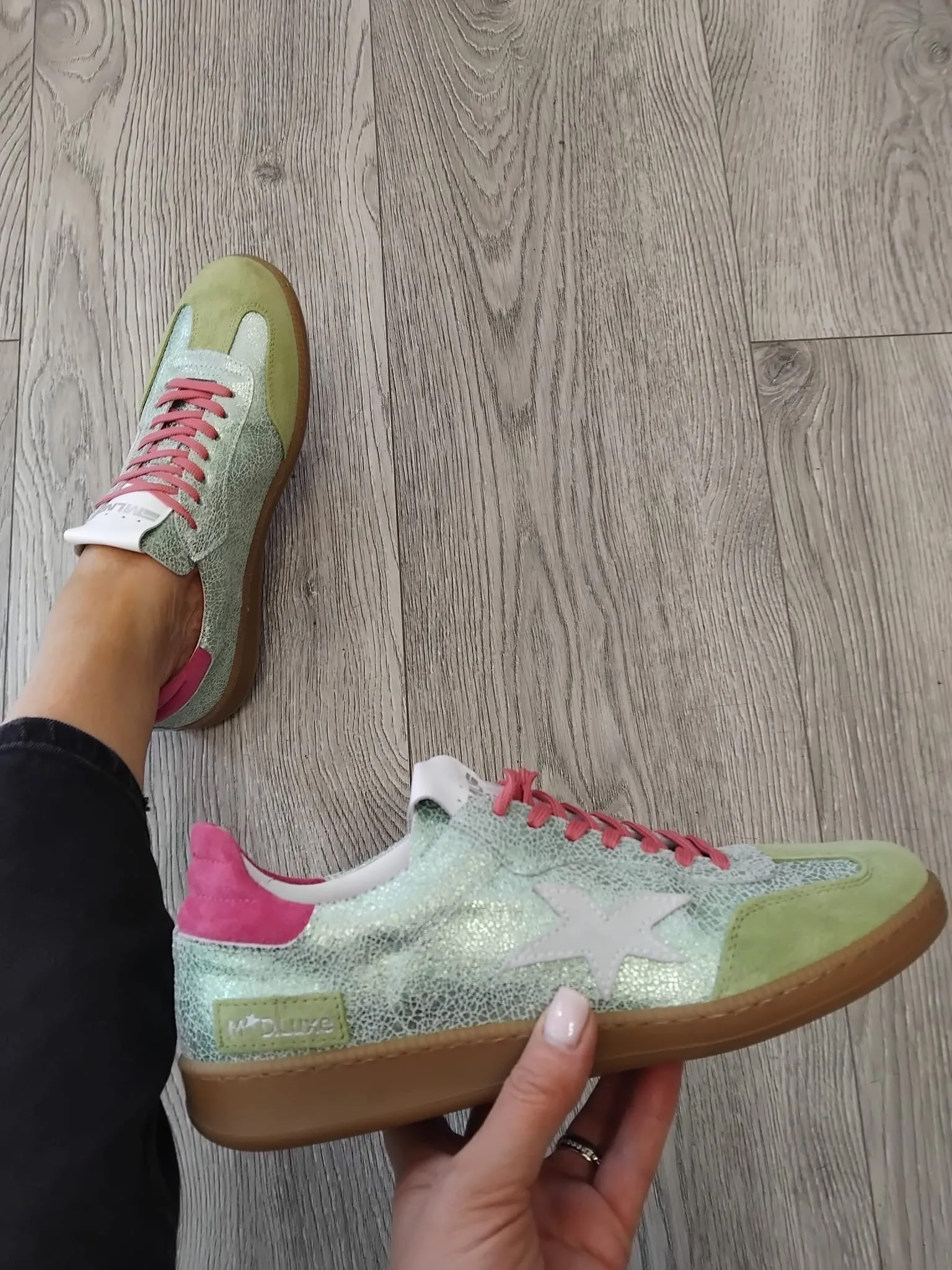 Meline - 526 R Green Retro Trainer