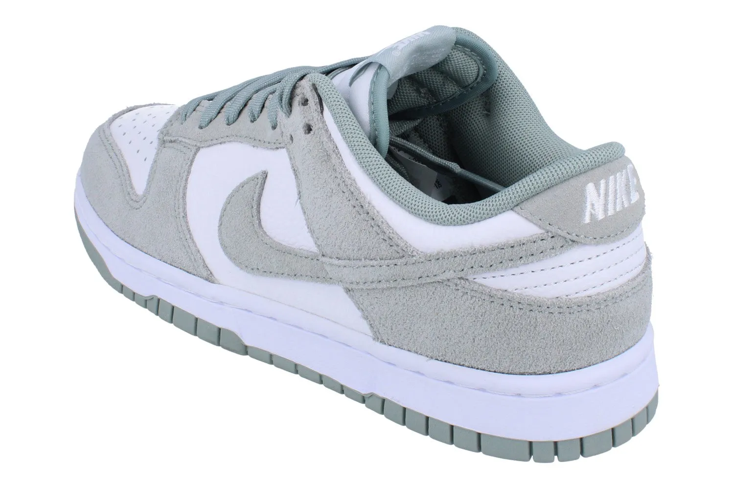 Nike Dunk Low Retro SE Mens Trainers FQ8249 101