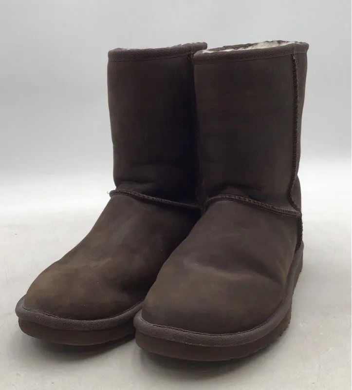 UGG Women's Classic Short II 10056093 Brown Mid-Calf Snow Boots - Size 9
