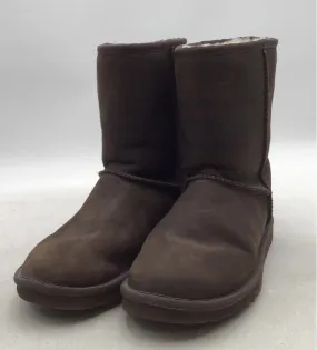 UGG Women's Classic Short II 10056093 Brown Mid-Calf Snow Boots - Size 9